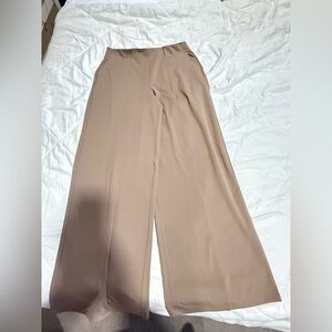 Old navy power, soft go dry pants